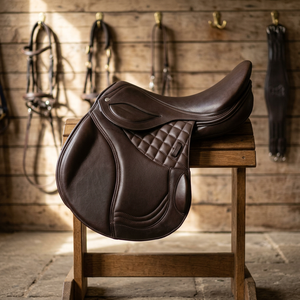 Selle d'équitation anglaise en cuir véritable, prix d'usine, logo personnalisé imprimé sur bois, respirante, confortable, durable, artisanale et éco-responsable - Product Image 1