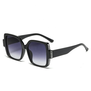 New Trendy Designer Fashion Retro Classic Square Shades Women Oversized <b>Sunglasses</b> 2022 - Product Image 4