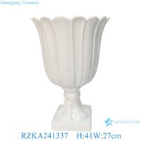 RZKA2413 Vas Keramik Dekoratif Rumah Pernikahan Putih Berembos Kreatif Vas Bunga Meja Retro Royal