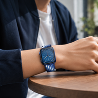 Bracelet de montre connectée pour Apple Watch, en nylon, magnétique, élastique, tressé, style boucle unisexe, respirant, pour usage quotidien, personnalisable OEM ODM