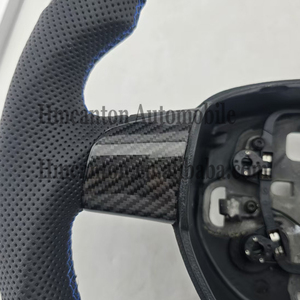Producto Nuevo: Volante de Fibra de Carbono con Cuero Perforado y Costuras Azules para Ford Focus Classic - Product Image 2