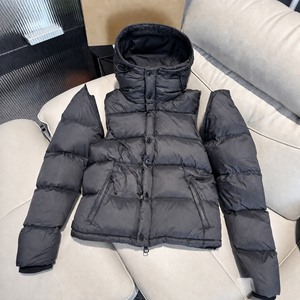 Veste d'hiver populaire de luxe 2026 Canada Europe avec rembourrage en duvet d'oie et capuche en fourrure pour hommes et femmes - Product Image 1