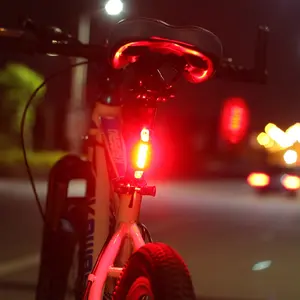 カラフルなサイクルトーチUSB充電式自転車セットミニバイクアクセサリー安全警告リアライトテールライト