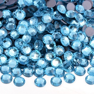Strass en verre à dos plat collés, série bleue Oleeya Hot Fix, pour la décoration et le transfert sur vêtements - Product Image 2