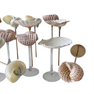 Copas de lujo con conchas marinas de Vietnam, hechas a mano con conchas naturales para vino, cócteles, bodas en la playa y regalos. - Product Image 1