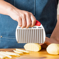 Roestvrijstalen Wolf-Tand Aardappelgolf-snijder Handmatig Multifunctioneel Commerciële Groentesnijder Vaatwasmachinebestendig Huishoudelijk