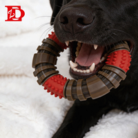 Nouveau design 2026 – Jouet à mâcher pour chien en nylon et caoutchouc, motif dessin animé, anneau de sécurité, pour l'extérieur, pour chiens de taille moyenne et mâcheurs agressifs, écologique, personnalisable
