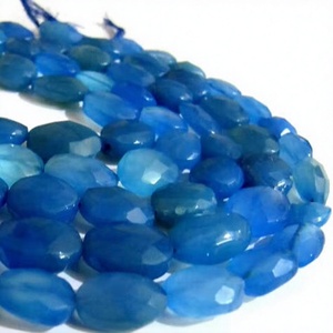 Cadena de cuentas de calcedonia azul natural, forma ovalada, facetadas, tipo briolette, de 10 pulgadas de largo. - Product Image 1