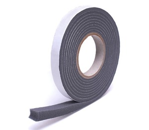 Bande de mousse autocollante <span class=keywords><strong>Essentra</strong></span>, bande de mousse d'étanchéité à haute densité en néoprène CR pour l'étanchéité des fenêtres et des portes - Product Image 1