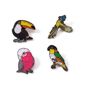 Collection de Broches Émaillées Oiseaux Tropicaux : <span class=keywords><strong>Toucan</strong></span>, Ara, Perroquet, Galah, Cockatoo – Badge Animal Mignon, Cadeau pour Amateurs de Nature, Épingles en Métal - Product Image 1