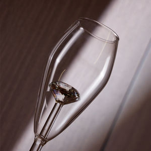 Personnalisé Vintage Lumineux 3D Diamant Verre tasse bar Vin Verrerie flûte à <span class=keywords><strong>champagne</strong></span> avec Diamant à l'intérieur pour la Fête de Mariage à la Maison - Product Image 5