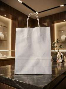 Bolsas de papel EcoLuxe Carry Kraft – Bolsas de compras de papel impresas personalizadas de primera calidad diseñadas para boutiques de ropa moderna y minoristas de moda - Product Image 2