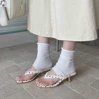 Sandales à pois à enfiler, nouvelle collection été 2026, style rétro, chaussures de plage d'extérieur, tongs à talon moyen avec semelle en caoutchouc