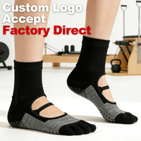 Chaussettes de yoga en coton doux de qualité supérieure, à compression, pour l'entraînement quotidien à domicile, résistantes à l'usure, échantillon gratuit, design personnalisé avec lettres sur la semelle