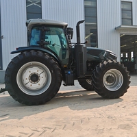Tracteur agricole lourd 240 CV 4x4 avec moteur diesel et système hydraulique PTO pour travaux agricoles