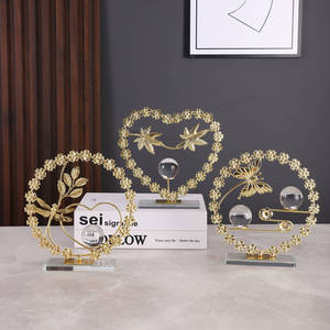 ลูกบอลคริสตัลรูปดอกซากุระ งานฝีมือโลหะ ของตกแต่งโต๊ะทำงาน สำหรับห้องนั่งเล่นและทางเข้าบ้าน - Product Image 3