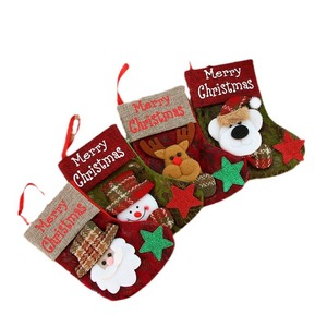 <span class=keywords><strong>Chaussette</strong></span> <span class=keywords><strong>de</strong></span> Noël TC, sac cadeau pour bonbons et chocolats, <span class=keywords><strong>chaussette</strong></span> rouge en velours brodé, décoration en <span class=keywords><strong>crochet</strong></span> tricotée <span class=keywords><strong>de</strong></span> style dessin animé - Product Image 2