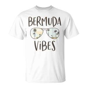 Camiseta Bermuda Vibes Tropical Island con estampado de palmeras y puesta de sol y gafas de sol - Product Image 1