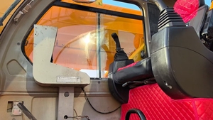 מנוף נייד משופץ מדגם XCM-G QY25K5-1 בעל כושר הרמה של 25 טון, עם זרוע טלסקופית, משומש, במלאי. - Product Image 5