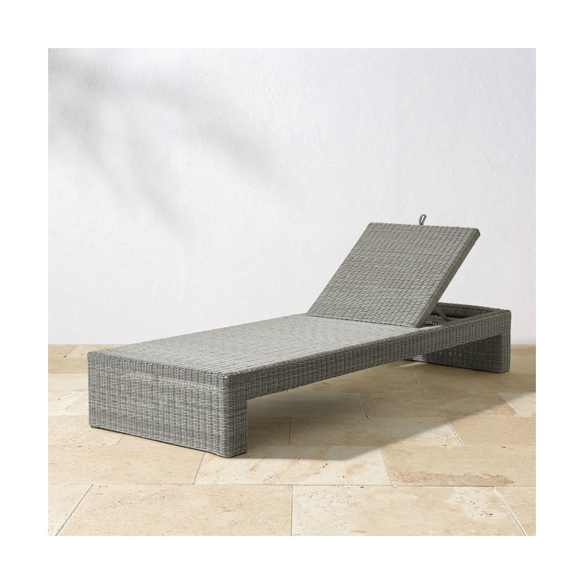 2023 New Outdoor Patio Chaise Lounge Chair Adjustable Wicker Sun Bed For Hotel Deck Beach Yard Swimming Pool With Cushion