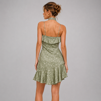 Robe de soirée de jardin pour femme, vert doux, imprimé botanique, col en V, volants superposés, coupe ajustée, pour occasions romantiques en extérieur