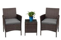 Ensemble bistrot de jardin 3 pièces en rotin PE, table et chaises avec plateau en verre trempé, fauteuils rembourrés pour jardin