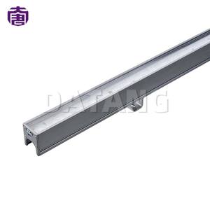 Lumière linéaire LED étanche IP65 de haute qualité pour les projets d'éclairage commercial et paysager - Product Image 4