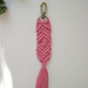 พวงกุญแจแมคคราเม่สุดอินเทรนด์ - Product Image 1