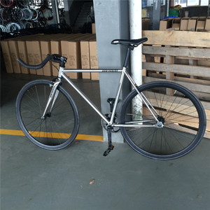 Bicicleta de Piñón Fijo 700C con Acabado Electrochapado Premium |   Bicicleta de Pista de Una Velocidad Cromada de Alta Resistencia |   Bicicleta <span class=keywords><strong>Fixie</strong></span> para Desplazamientos Urbanos - Product Image 3