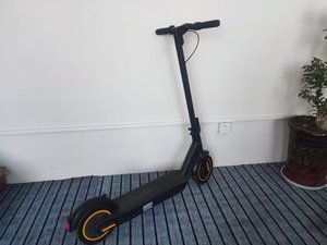 Scooter Eléctrico Plegable de 10'' con ABE, App y Pantalla LED, Motor de 350W, Baterí<span class=keywords><strong>a</strong></span> de 10,4AH, 30KM/H - Product Image 4