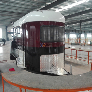 Remorques de transport de chevaux galvanisées à chaud conformes aux normes canadiennes, flottants à l'arrière, avec deux portes de chargement droites, capacité maximale de 2800 kg - Product Image 1