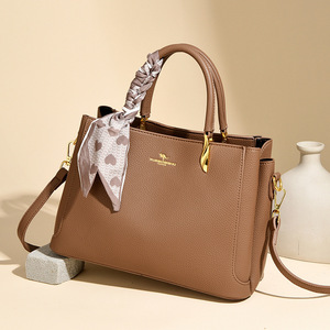 Nouveau Sac à Main Élégant Grande Capacité en Cuir PU Haut de Gamme pour Femme, Fermeture Éclair, Sac Bandoulière Fourre-tout pour Mamans d'Âge Moyen - Product Image 1