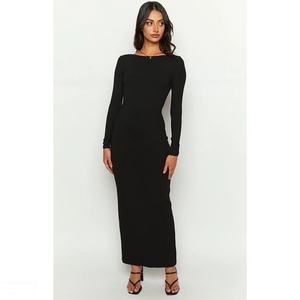Vestido Maxi Negro de Manga Larga con Cuello Redondo, Corte Ajustado, Espalda Descubierta y Cintura con Lazo, en Oferta - Product Image 6