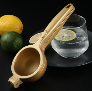 Exprimidor de Cítricos Manual Profesional DFE03, de Aleación de Zinc Dorada, Exprimidor de Limones y Limas, Accesorio Resistente para Botas de Senderismo - Product Image 3