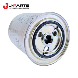 Élément de filtre à carburant pour Toyota HIACE KCH10 Granvia 2000-2002 - Product Image 1