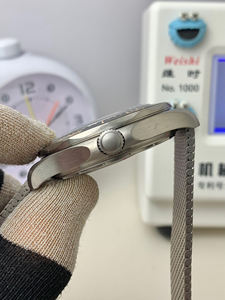 Vsf फैक्ट्री की उच्चतम गुणवत्ता 5a लक्जरी स्वचालित यांत्रिक पुरुषों की घड़ी 8806 टाइटेनियम 42 मिमी घड़ी - Product Image 4