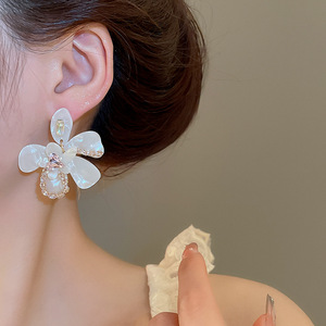 Pendientes Retro de aguja de plata de verano, joyería de moda, pendientes de gota en forma de flor de resina de circón para mujer - Product Image 6