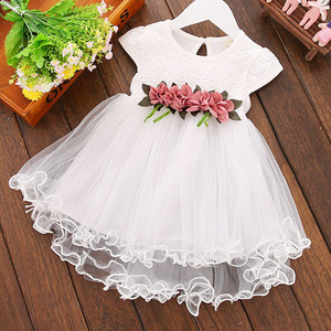 Robes en coton blanc pour bébés filles de 1 an avec fleurs, style estival, fabriqué en Chine - Product Image 6