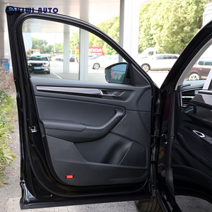 Skoda <span class=keywords><strong>Kodiaq</strong></span> 2025 Tsi330 5 Posti FWD/AWD, Auto Familiare di Punta a Benzina con Trazione Integrale - Product Image 6