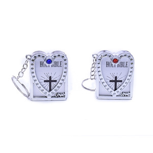Haute Qualité Religion Souvenir Porte-clés En Gros Or Argent Mini Livre Porte-clés Personnalisé Imprimé Strass <span class=keywords><strong>Bible</strong></span> Porte-clés - Product Image 4