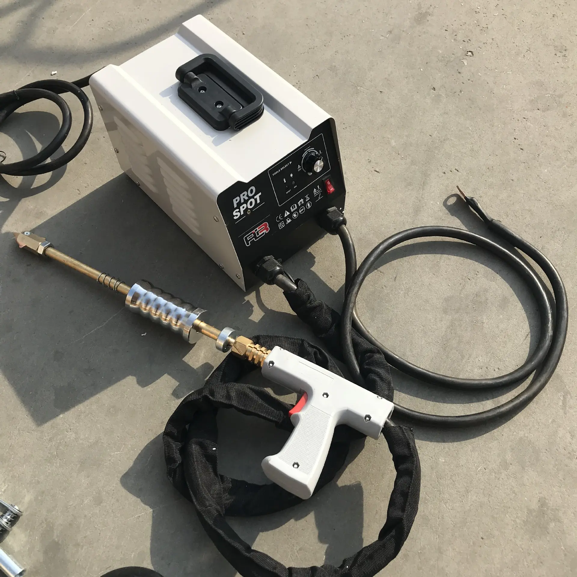 2024 Car Body Sheet Metal Repair Machine/Small spot welder welding machine