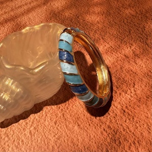 Bracelet Tendance Luxe Léger en Alliage Plaqué Or, Design Goutte d'Huile Irrégulier, Vente en Gros Usine 2026 - Product Image 4