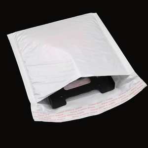 Commercio all'ingrosso eco-friendly personalizzabile nero <span class=keywords><strong>rosa</strong></span> bollettini a <span class=keywords><strong>bolle</strong></span> a prova di strappo buste imbottite per scarpe fatte in poli bolla - Product Image 6