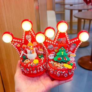 ชุดงานฝีมือทำไฟกลางคืนรูปมงกุฎการ์ตูนคริสต์มาส พลาสติก DIY สำหรับเด็กอายุ 4-6 ปี แบตเตอรี่ในตัว - Product Image 1