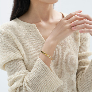 <span class=keywords><strong>Pulsera</strong></span> de Cadena de Plata de Ley 925 Bañada en Oro al por Mayor con Circonitas Cuadradas de Colores, Pulseras de Eslabones de Moda con Gemas de Lujo en Degradado - Product Image 4