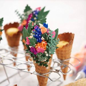 Support de cônes à crème glacée en métal chromé argenté, 16 cavités, mini, pour enfants, sur mesure, vente en gros, pour table de magasin - Product Image 1