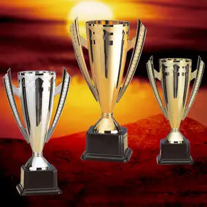 2021 Brand New Custom Metalen Cup Trofee Awards Sport Award Voetbal Trofee