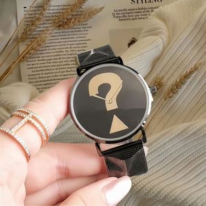 Montre pour femme avec bracelet en maille noire, cadran à signe de question, boîtier argenté, design unique, nouvelle montre de luxe pour femme, montre à quartz pour femme d'affaires - Product Image 5