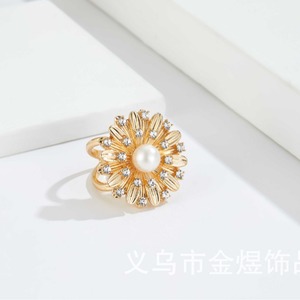 Jinhua Pearl Flower Scarf <b>Clip</b> Alloy Plated With Rhinestones For Garment Accessory - Product Image 1