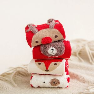 2025 gran oferta de alta calidad al por mayor 4 en 1 medias de Navidad decoración caja de regalo puño de piel-Calcetines deportivos rústicos de invierno - Product Image 3